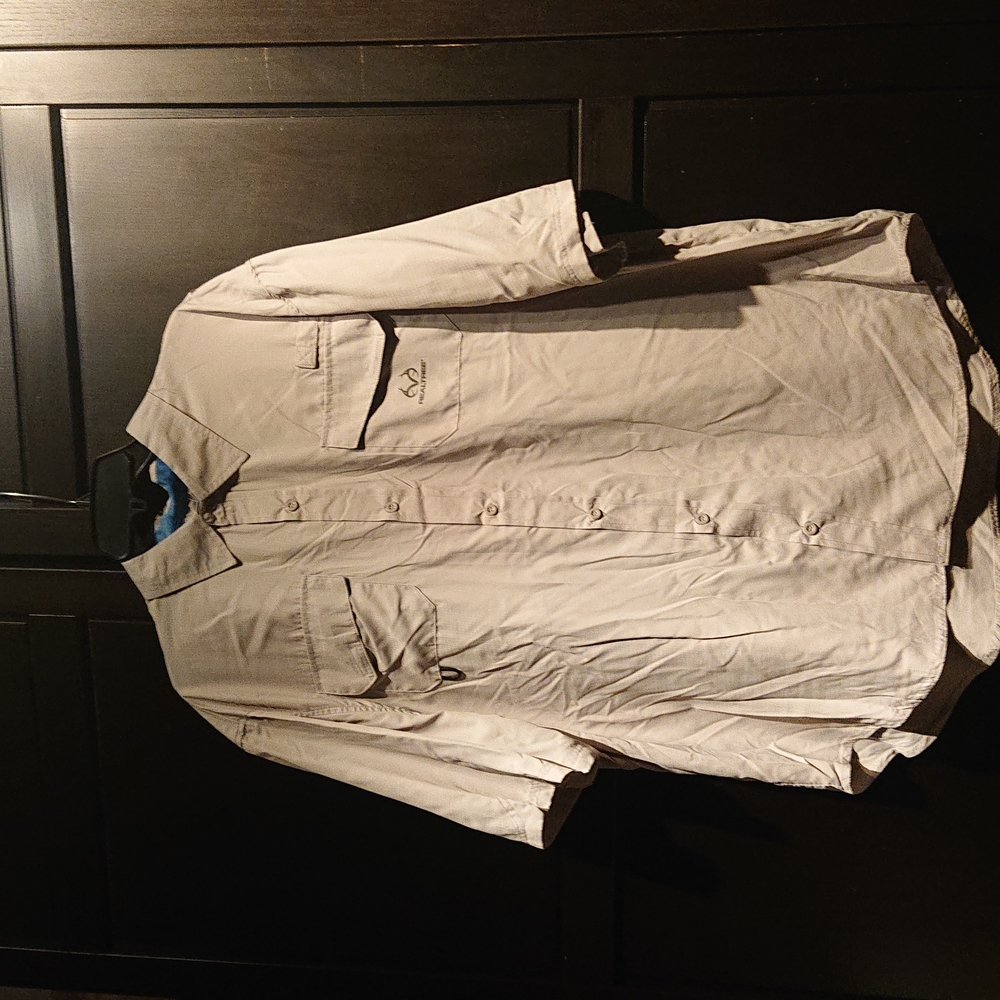 Men's Realtree fishing shirt XL, NWT